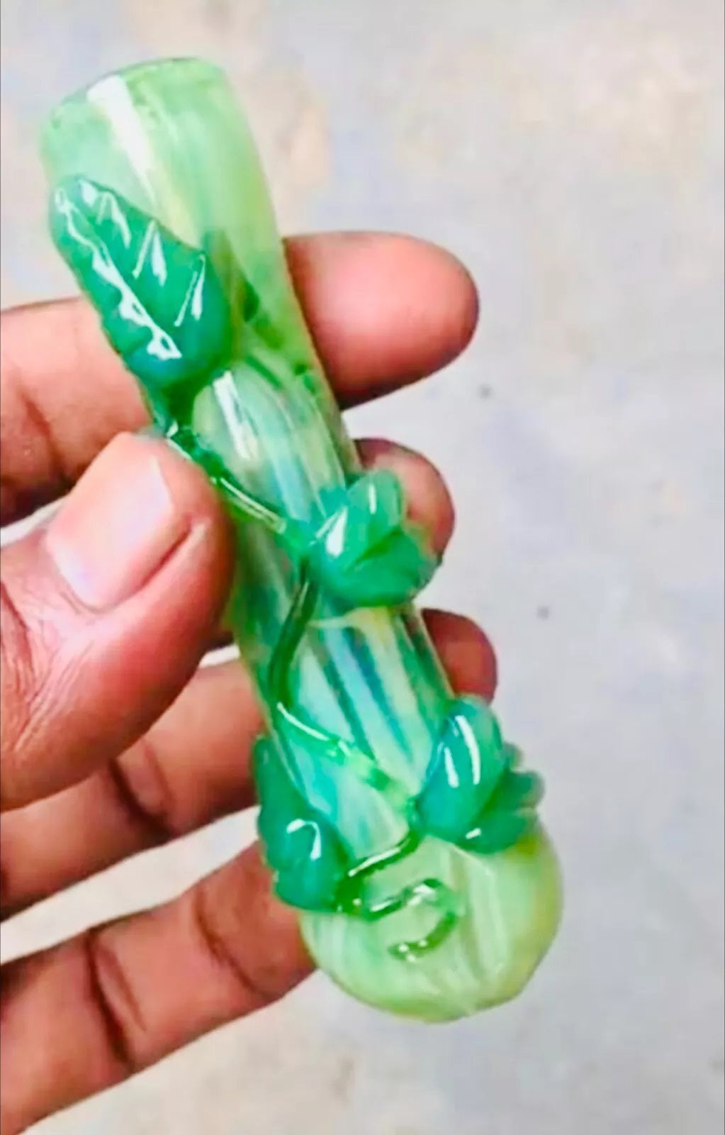 Hand Blown Green Glass Leaf Design Chillum Glass Hand Pipe 3.5 in Long